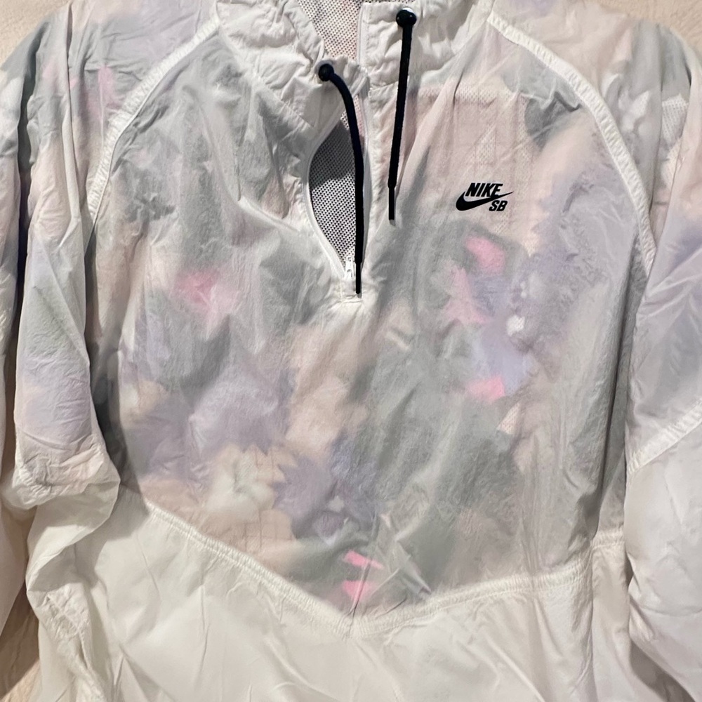 Nike SB White Windbreaker Jacket